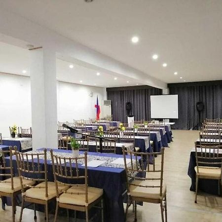 Whitewoods Convention And Leisure Hotel Silang Exterior photo